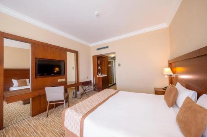 Salamis Bay Conti Resort Hotel & Casino 파마구스타 객실 사진 A room at the hotel